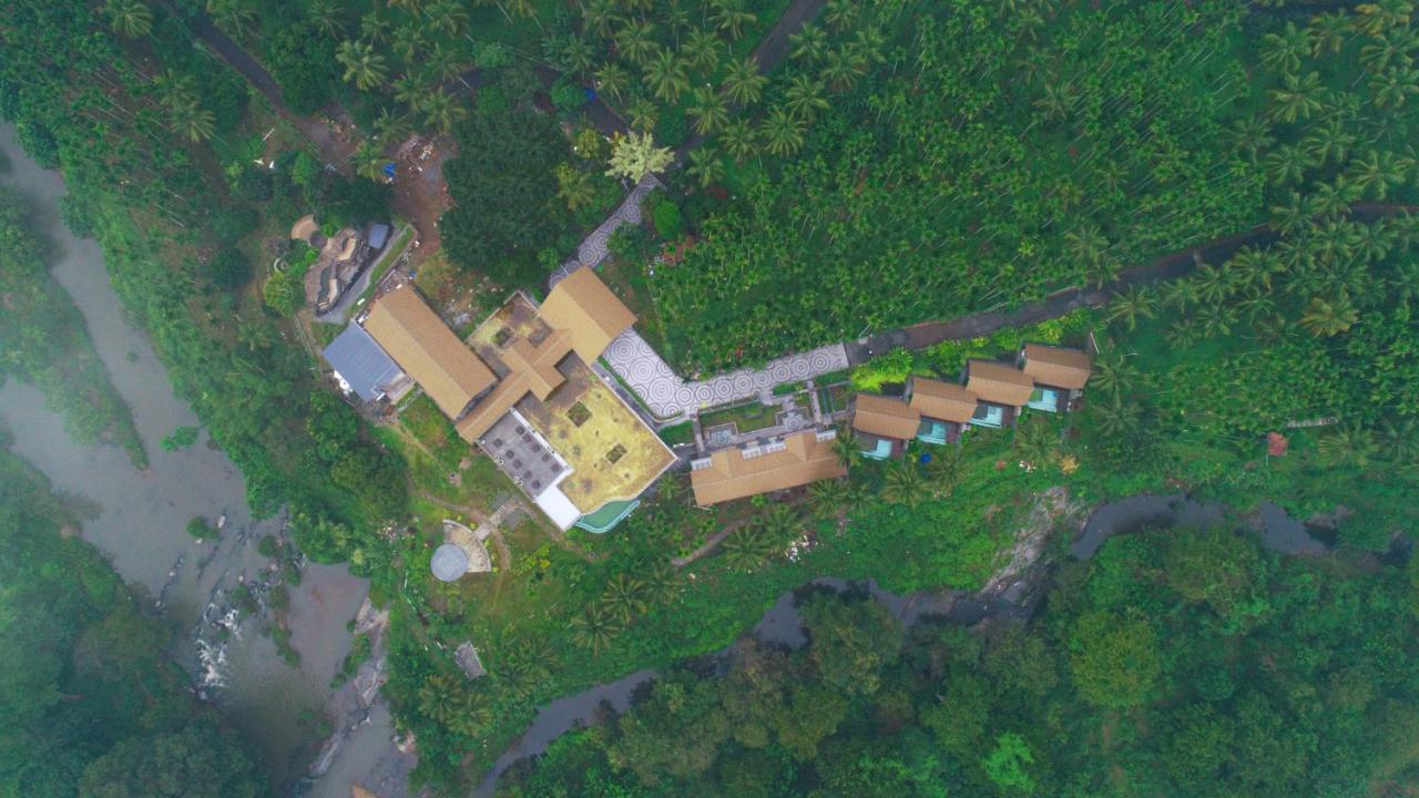 Maayaa Riverside Villa By Kpm Tripenta Attappādi المظهر الخارجي الصورة