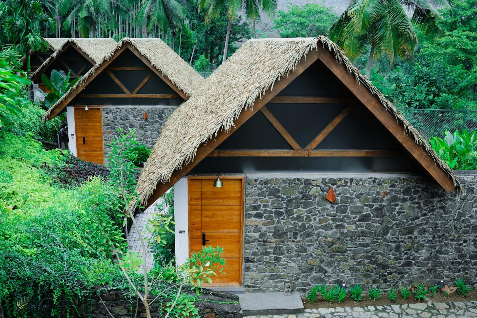 Maayaa Riverside Villa By Kpm Tripenta Attappādi المظهر الخارجي الصورة